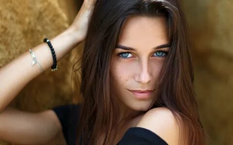 Blue eyed brunette