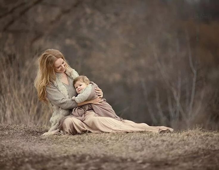 Настя Околот фотограф. Фото Зарх. Мама и дочки в плену