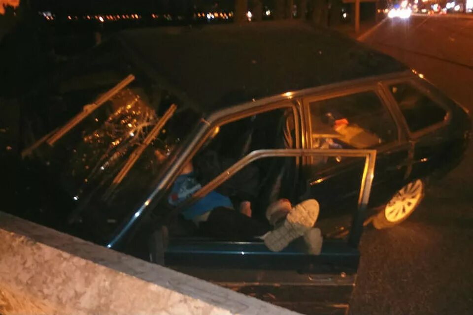 Машина ночью. Спб в ночь на 12. Грохот в туле сегодня сейчас. В санкт-петербурге прорвало трубопровод с кипятком. Богатырский 02.