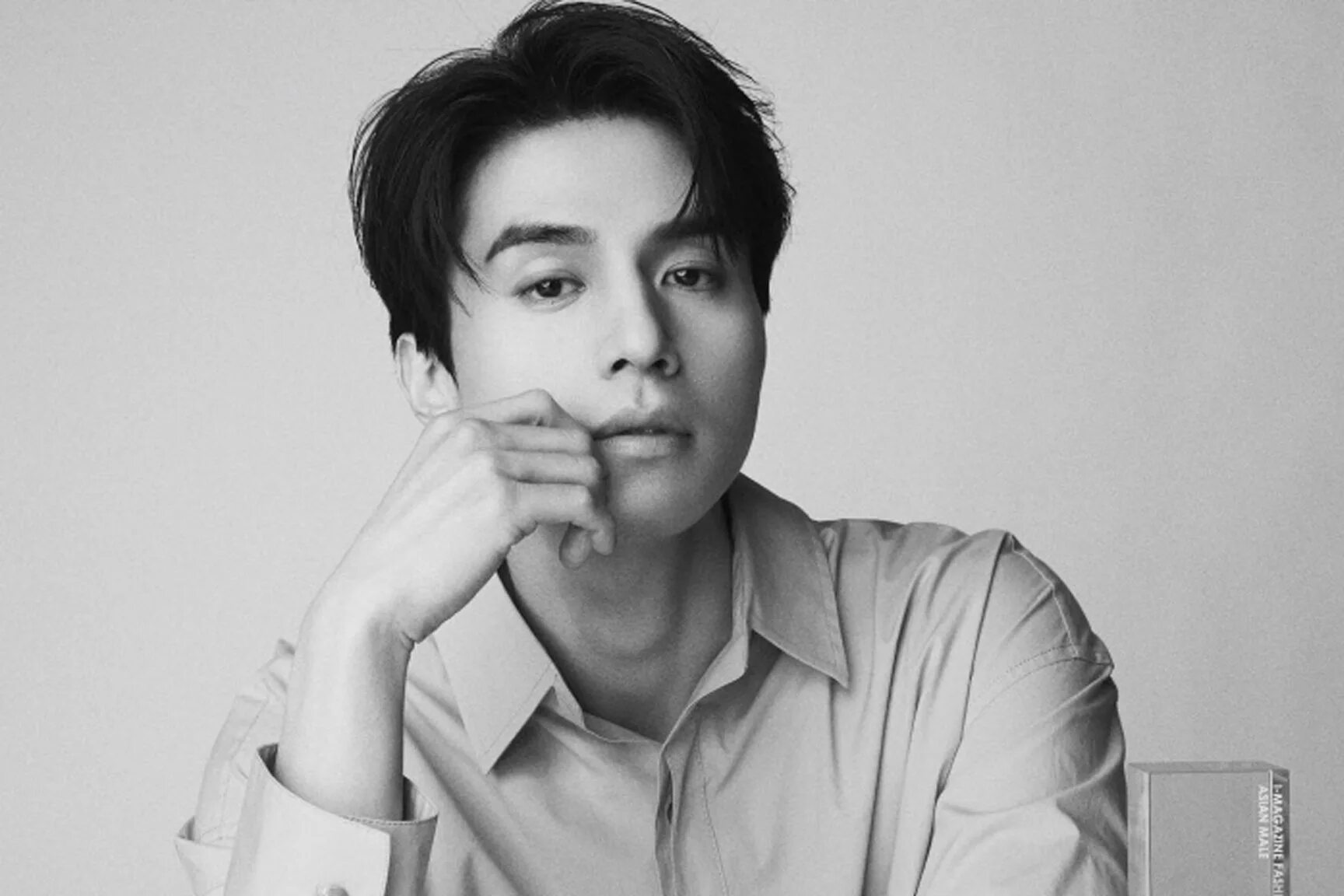 Lee dong wook. Ли дон ук пресс кумихо. Lee dong wook. Корейский актер ли дон ук. Ли дон ук актер.