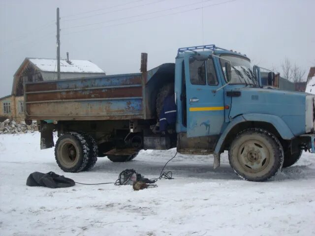 Купить зил в алтайском. ЗИЛ бычок 4331 самосвал. Дизельный ЗИЛ 4331. Лобовое стекло ЗИЛ 4331. Переделка ЗИЛ 4331 В самосвал.