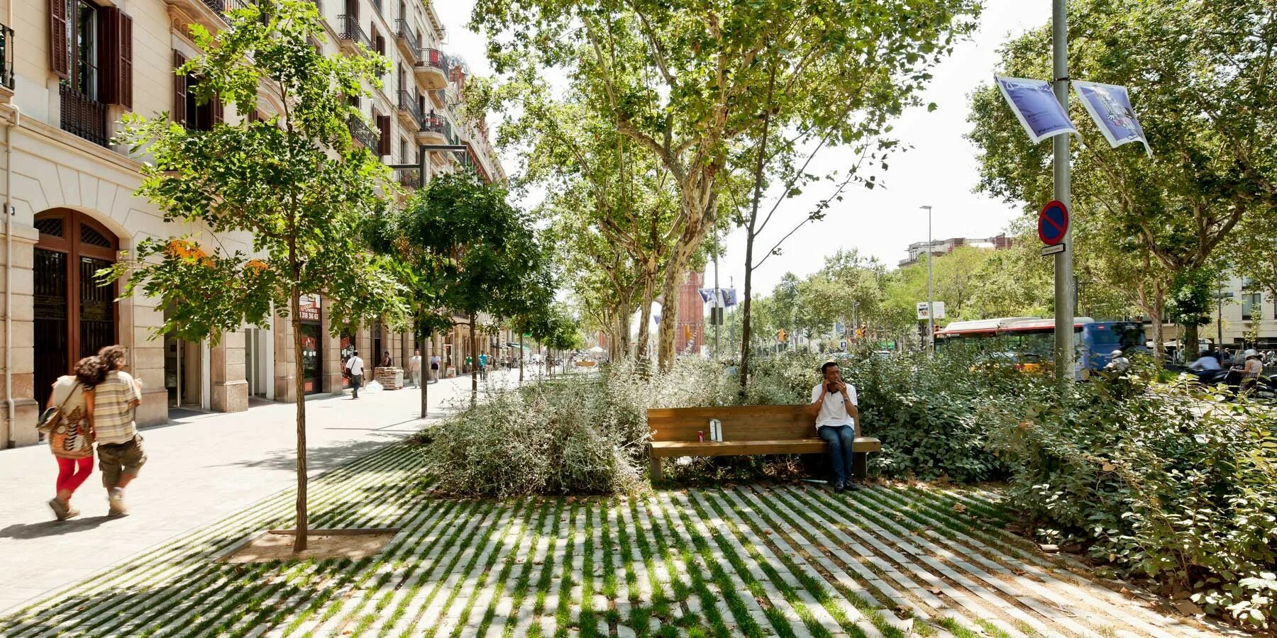 Барселона бульвар Пасео-де-Сан-Хуан. Passeig Sant Joan. Passeig-de-St-Joan-Boulevard. De street