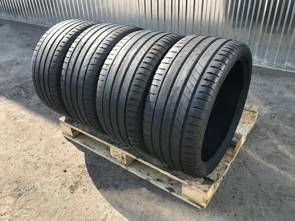 R18 7. 295 r18. R888r toyo r18. Rays te37 r18 10j. Pirelli p zero 295/35r21 107y.