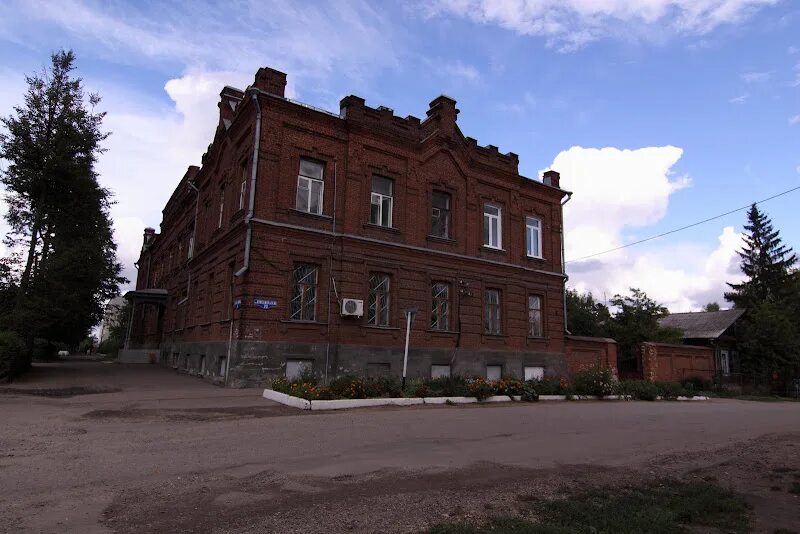 Кашин город Тверская область. Городское поселение город Кашин. Кашин дом Жданова. Особняк Большаковых Кашин. Кашин большакова