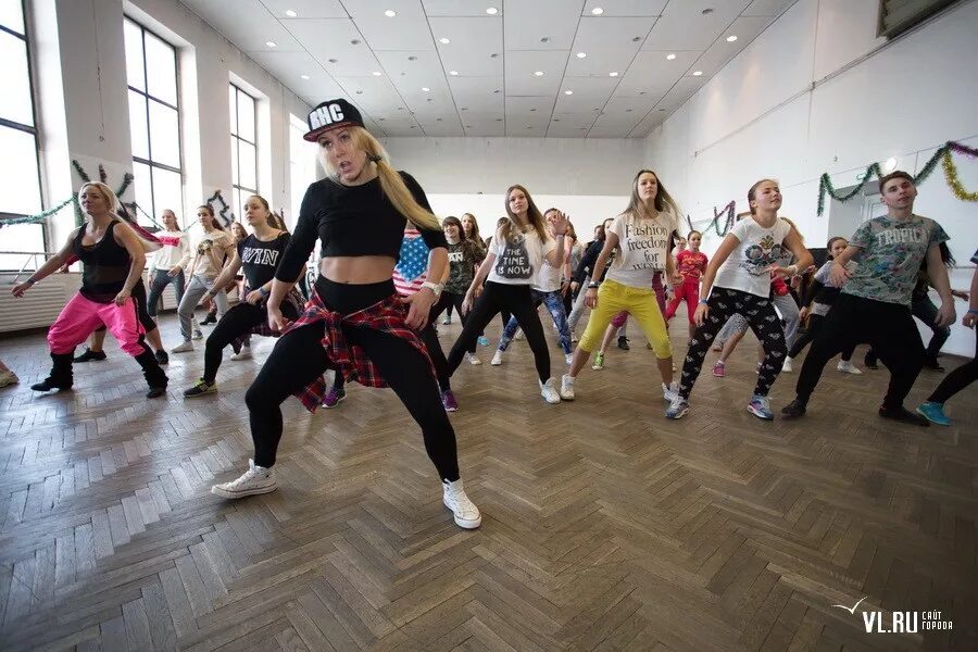 танцевальное мероприятие. танцевальный мастер. танцевальный мастер. современный танец мастер класс. танцевальный мк.