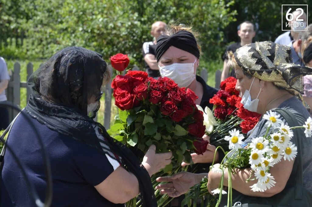 Похороны Толченкина Рязань. Похороны Сергея Захарова в Рязани.