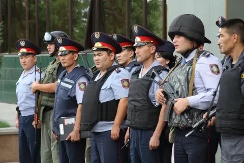 Казахские полицейские