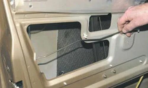 замок двери ваз нива 21213. тяга открывания задней двери шевроле нива. тяга открывания двери нива шевроле. тяга двери нива. тяга двери нива.