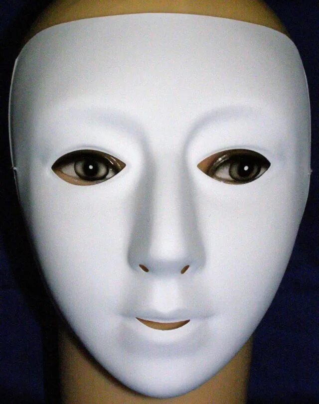 Белая маска Masquerade в тени Стоковое Изображение - изображение насчитывающей у