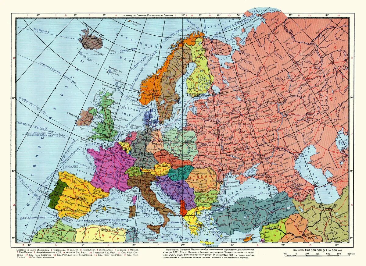 На карте изображена европейская часть россии. Политическая карта Западной Европы. Карта Европы 1980 года политическая. Атлас Европы политическая карта. Карта Западной Европы с широтой и долготой крупно.