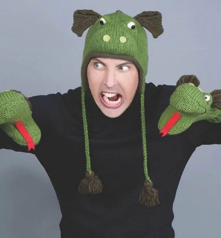 Смешные шляпы. Вязаная шапка шрек. Необычные шапки. Смешные вязаные шапки. Фил фергюсон.