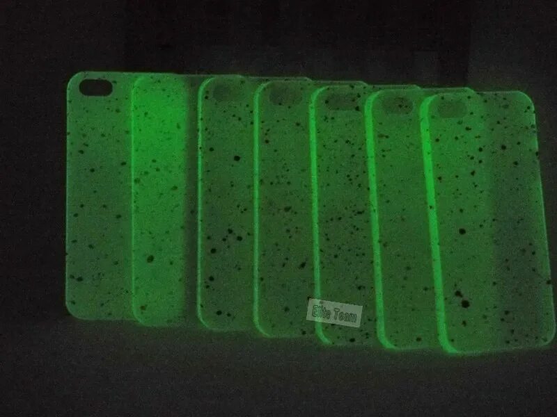 Чехлы для телефонов люминесцентная. Свечащейся чехол для телефона. Неоновый чехол редми 10s. Чехлы для телефонов люминесцентная. Чехлы светящиеся в темноте.