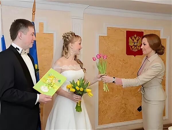 Работа загса черемхово. Загс черемхово. Памятники черемхово иркутской области. Загс черемхово иркутской области. Памятник беременной в черемхово.