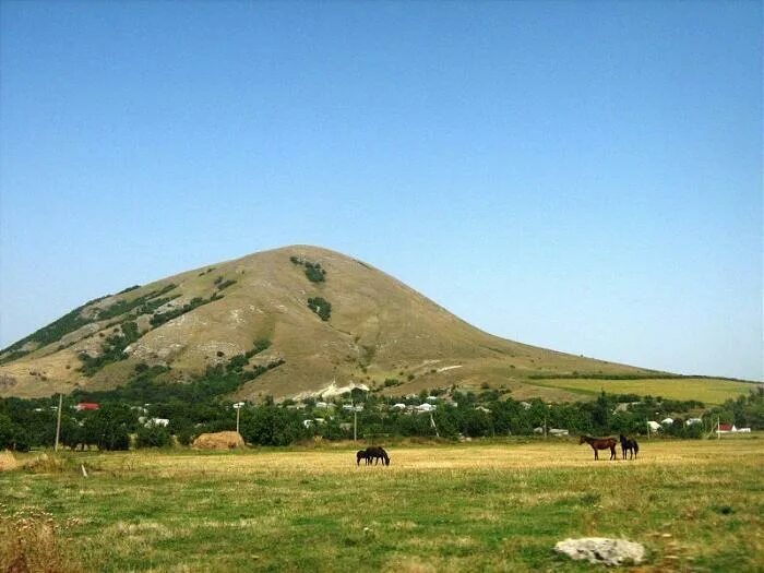 Юца предгорный ставропольский край. Гора Юца Ставропольский край. Горы Юца и Джуца в Пятигорске. Гора Джуца 1-я. Джуца 1-я Ставропольский край.