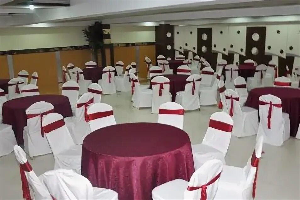 100 guest. 100 guest