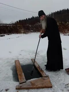 Батюшка герой