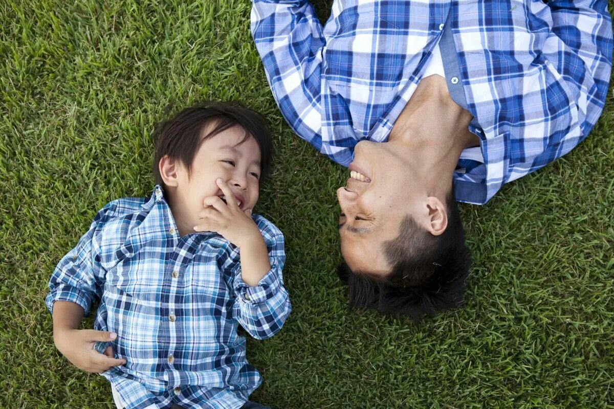 Father said to me. Lovely father and child. The father. Father and son Chinese. Blark and son.