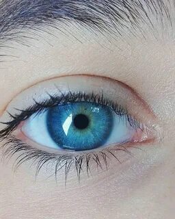 Blue eyes tell