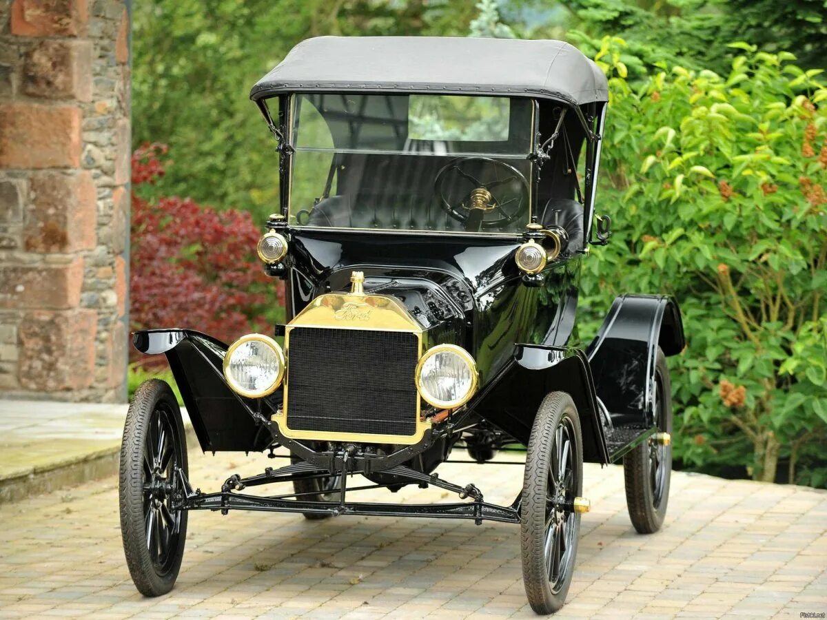 Первый автомобиль форд. Ford model t. «Ford model т» в 1908 г. Ford t 1915.