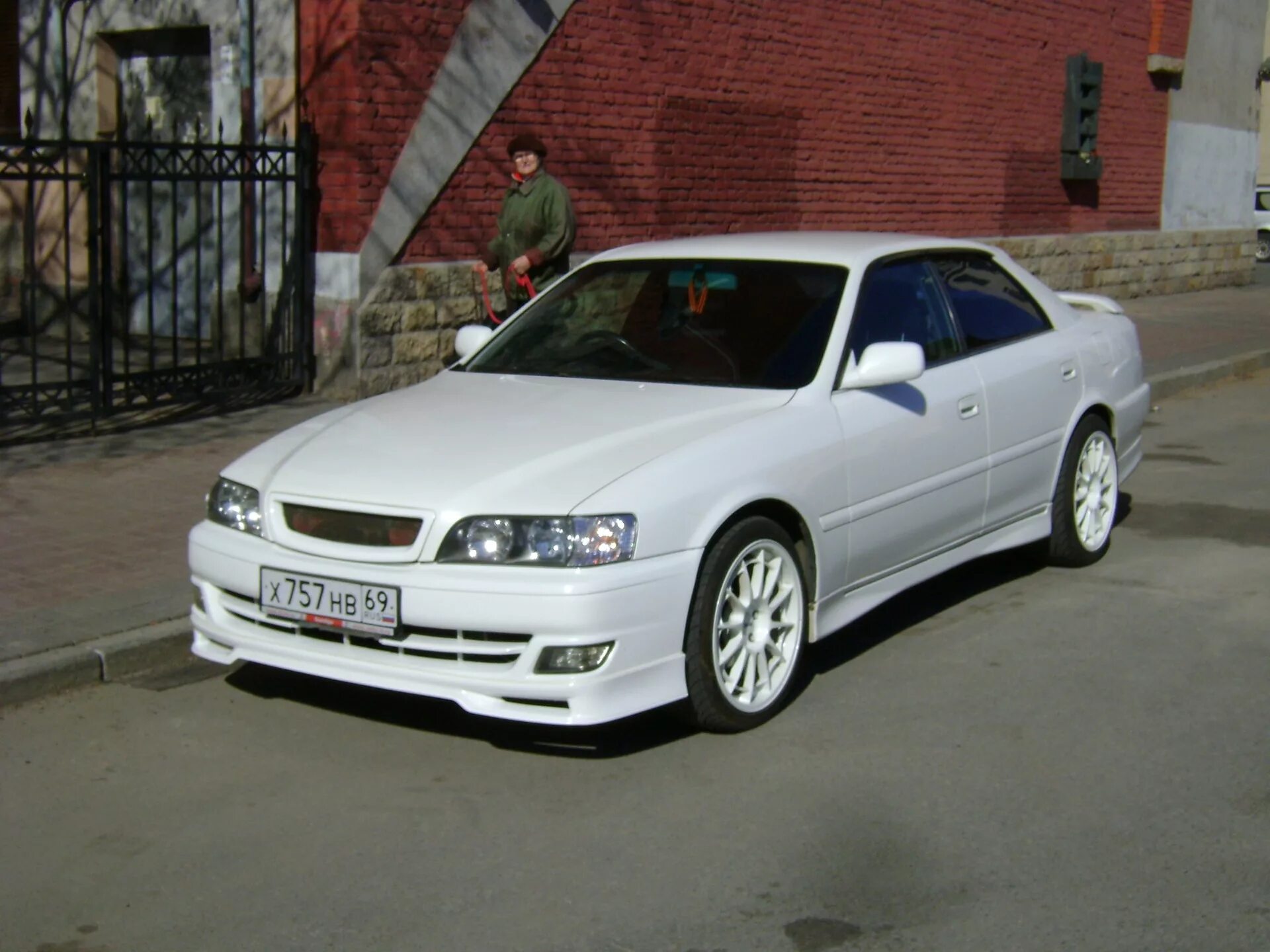 Чайзер рестайлинг. Тойота чайзер 2000. toyota chaser 100 2000. чайзер 100 сток. toyota chaser 100 white.