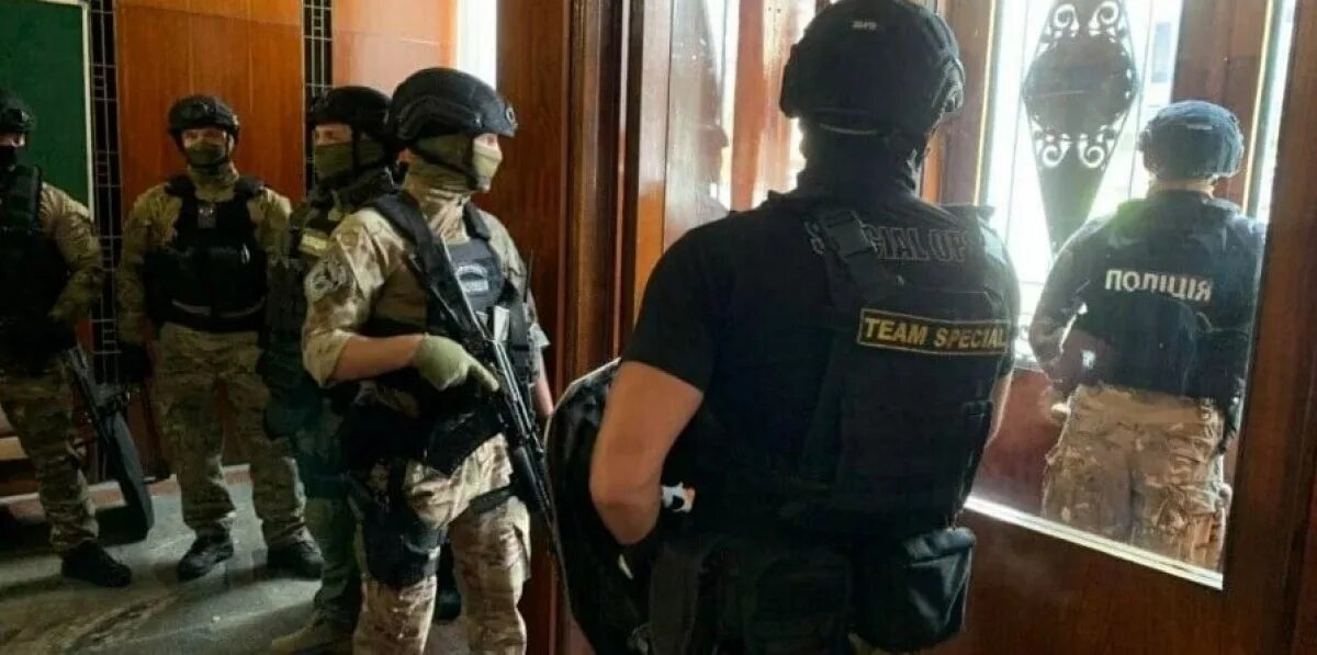 Цсо сбу альфа. Оперативная деятельность фсб. Служба безопасности украины. Террорист киев. Разведчик фсб.