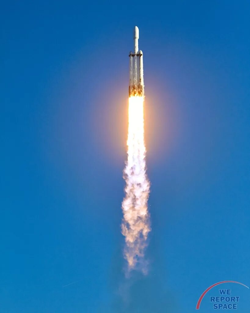 Старт Falcon Heavy. РН «Фалькон». Фалкон хэви запуск. Falcon Heavy Liftoff. Space report