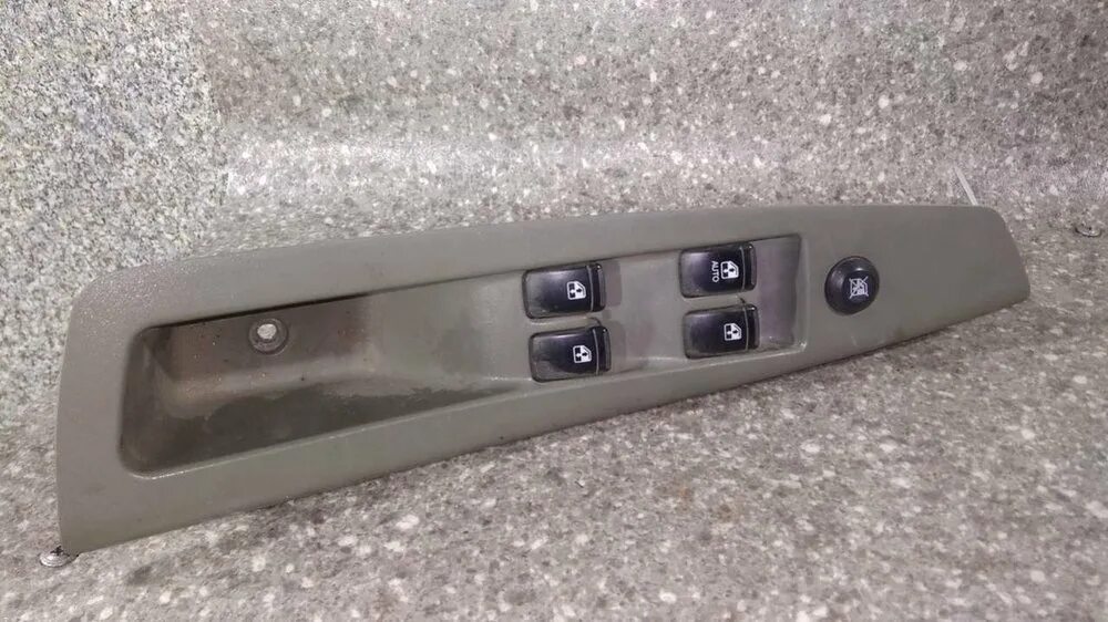 Ручка управления стеклоподъемниками шкода октавия а5. Блок управления стеклоподъемниками kia rio 2012. Блок управления стеклоподъемниками - лада приора седан, 1. Блок стеклоподъемника двери передней. Кнопка стеклоподъемника opel astra h.