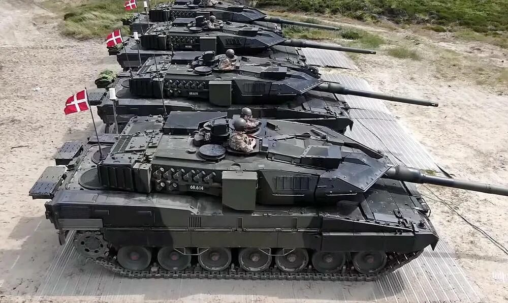 Танк будущего России. Танк леопард на Украине. Leopard 2a6 серый. Leopard 2 на Украине. Почему бояться нато