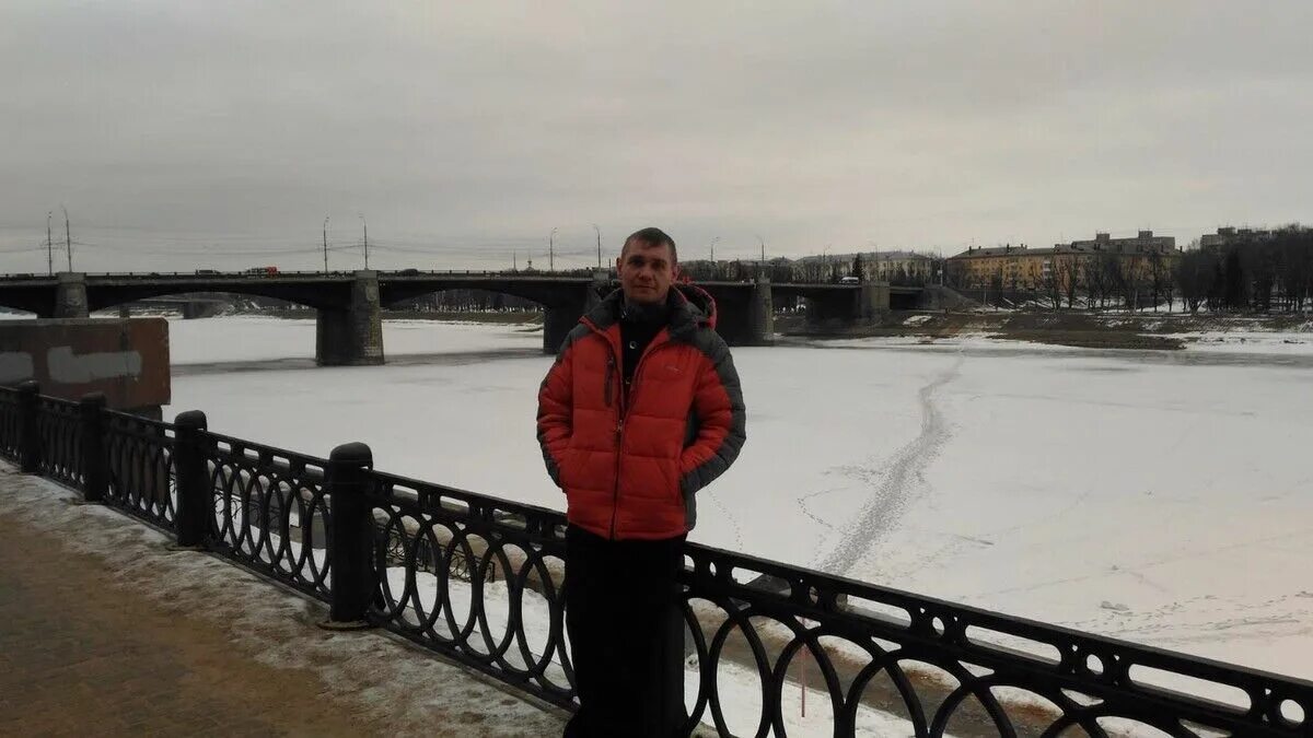 Парни тверь фото. Познакомиться с мужчиной город тверь. Парни твери. Парни тверь фото. Робик киут.