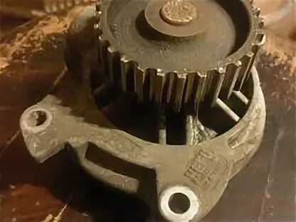 Помпа ауди 100 2. Помпа ауди 100 2. 3. Масляный насос ауди 100. 0 помпа.