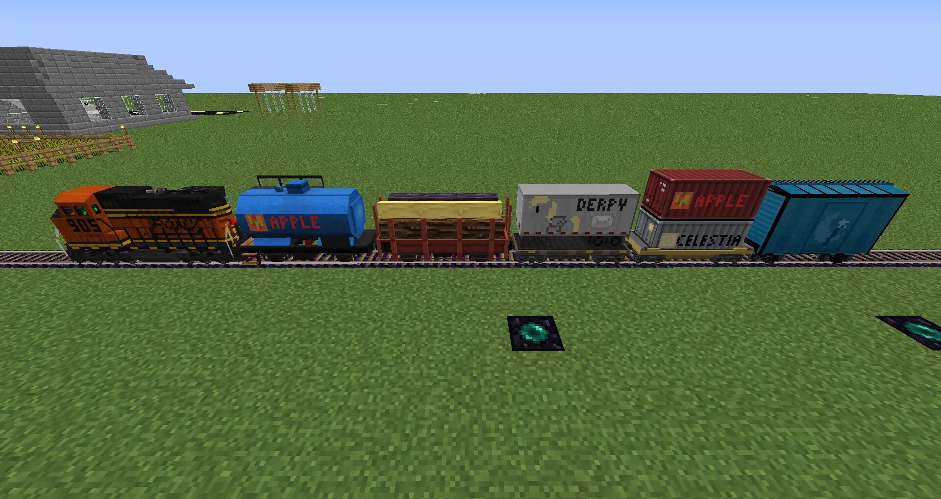 Traincraft 1.7.10. Train Mod майнкрафт. Поезд в МАЙНКРАФТЕ. Грузовой поезд в МАЙНКРАФТЕ.