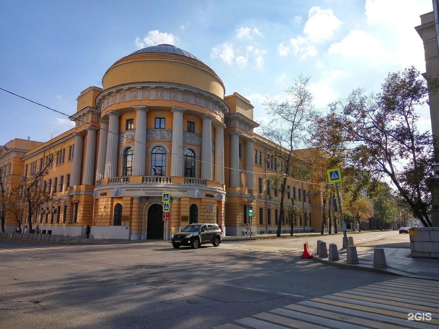 Педагогический университет. Московский государственный педагогический институт им в.и Ленина. Московский МПГУ. Малая Пироговская 1 МПГУ. МПГУ здание.