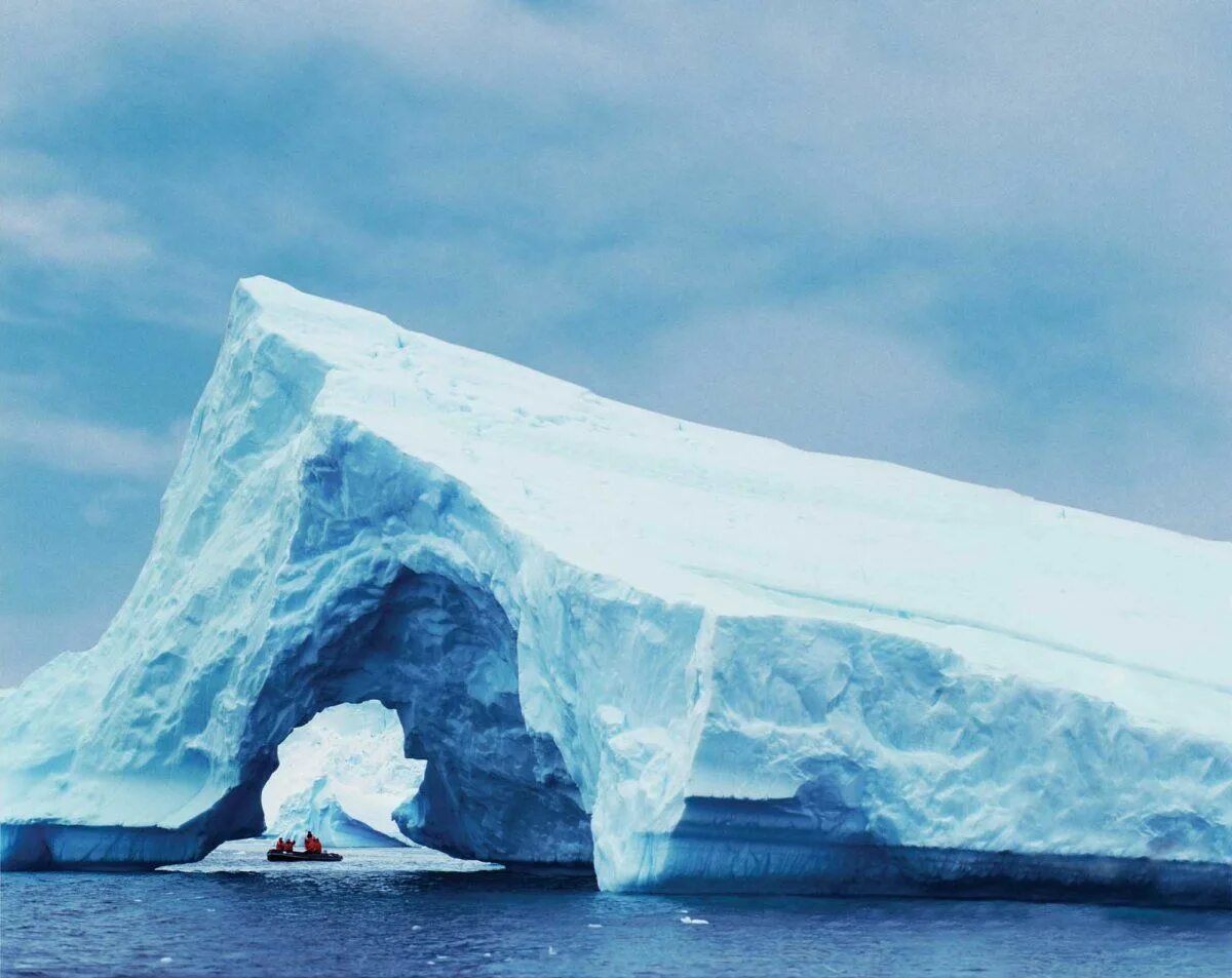 Антарктида. Антарктида фото. Пирамидальные айсберги. Красота Антарктиды. Ледовый название