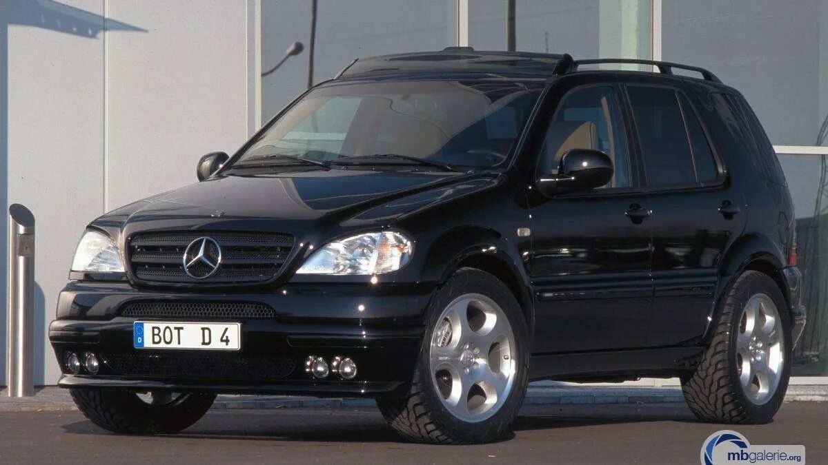 Mercedes ml w163 Brabus. Мерседес мл 163. Мерседес мл 163 Брабус. Mercedes m class w163 Brabus.