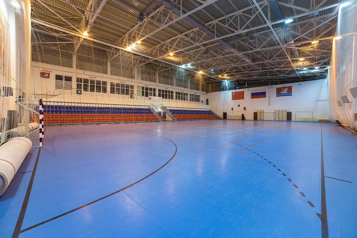 ледовый дворец салют в долгопрудном. бросковая зона хоккей. стадион салют ледовая арена. фок салют долгопрудный. каток салют долгопрудный.
