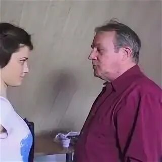 Грудастая дочь отец. Возбудила отца. Дочка шалит с папой реально. Сара грин однажды в ирландии. Фотосессия мама и малыш в ванной.