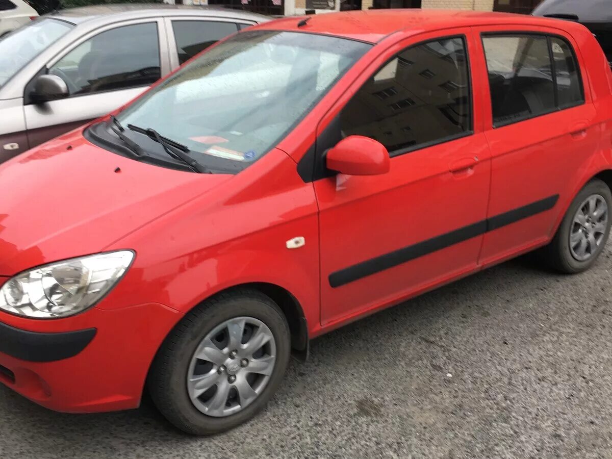 Куплю хендай гетц б у. Hyundai Getz 2008 красный. Хюндай гетс 2008 красный. Хендай Гетц красный. Hyundai Getz красный Getz.