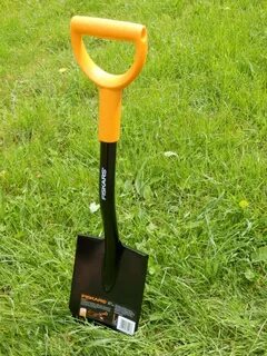 Лопата fiskars