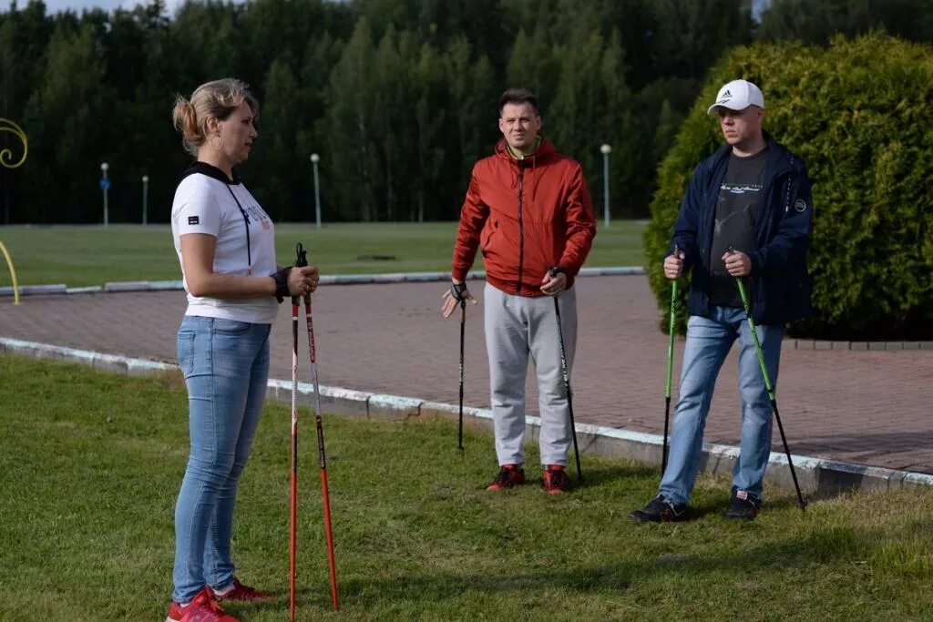 скандинавская ходьба имеретинка. инструктор ходьба. гурова нина тренер скандинавская ходьба. скандинавская ходьба. дроздов скандинавская ходьба.