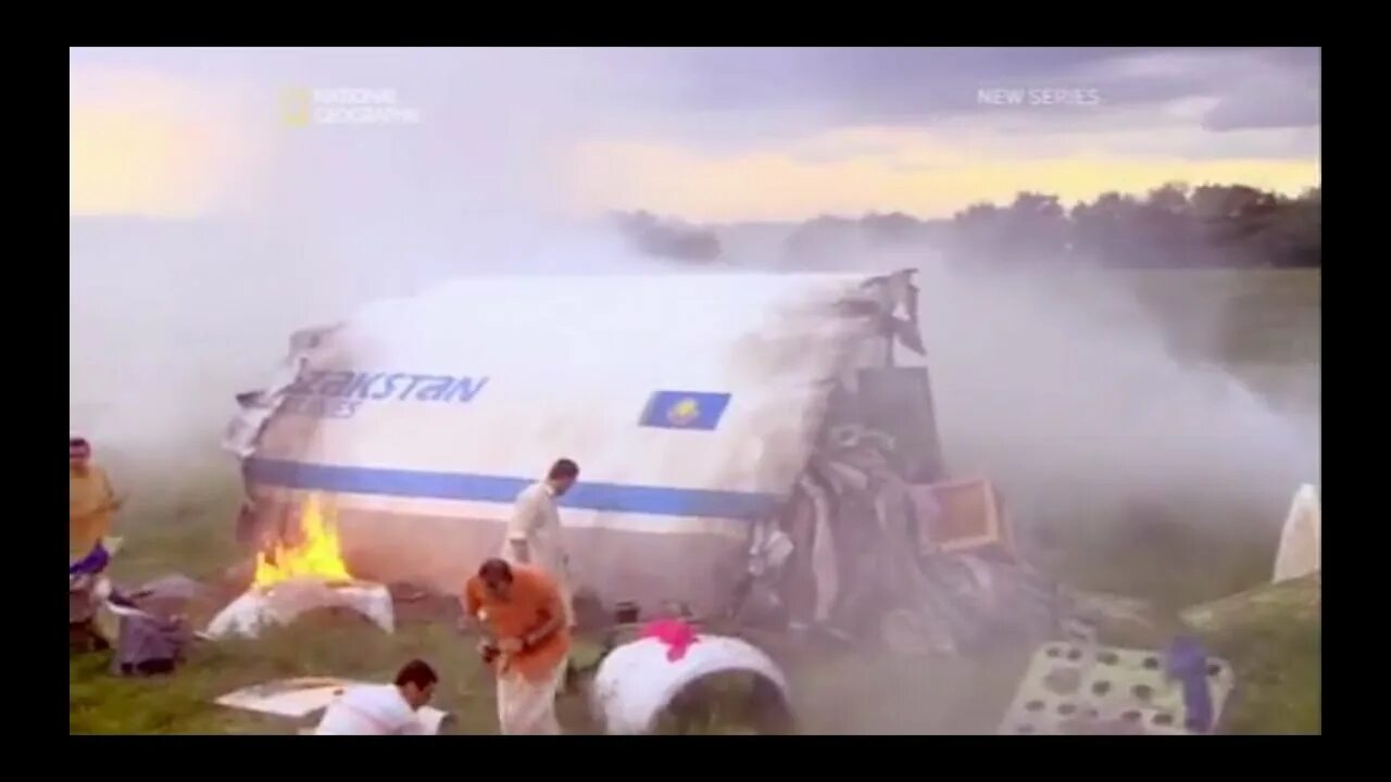 Столкновение ил 76 и боинг 747. Чархи дадри. Чархи дадри 12 ноября 1996 года. Столкновение двух боингов 747. Столкновение в воздухе над чархи дадри.