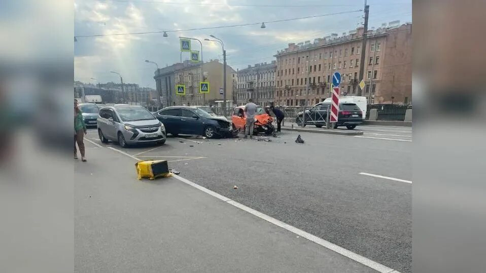 На обводном канале сегодня. ДТП на Обводном канале сегодня. ДТП И ЧП Санкт-Петербург.