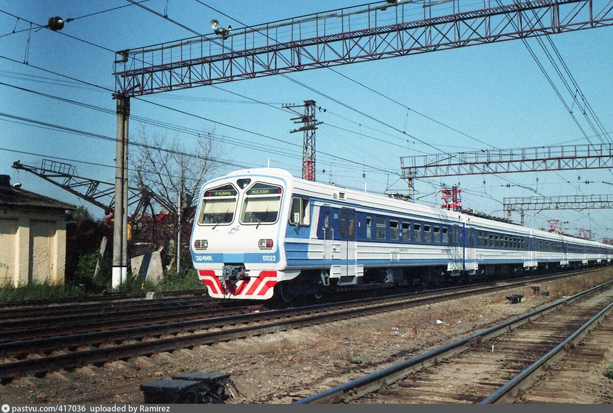 Экспресс поезд рязань москва. Анапа ржд поезд двухэтажный. Станция рязань электричке. Электропоезд москва рязань экспресс. Экспресс поезд рязань москва.