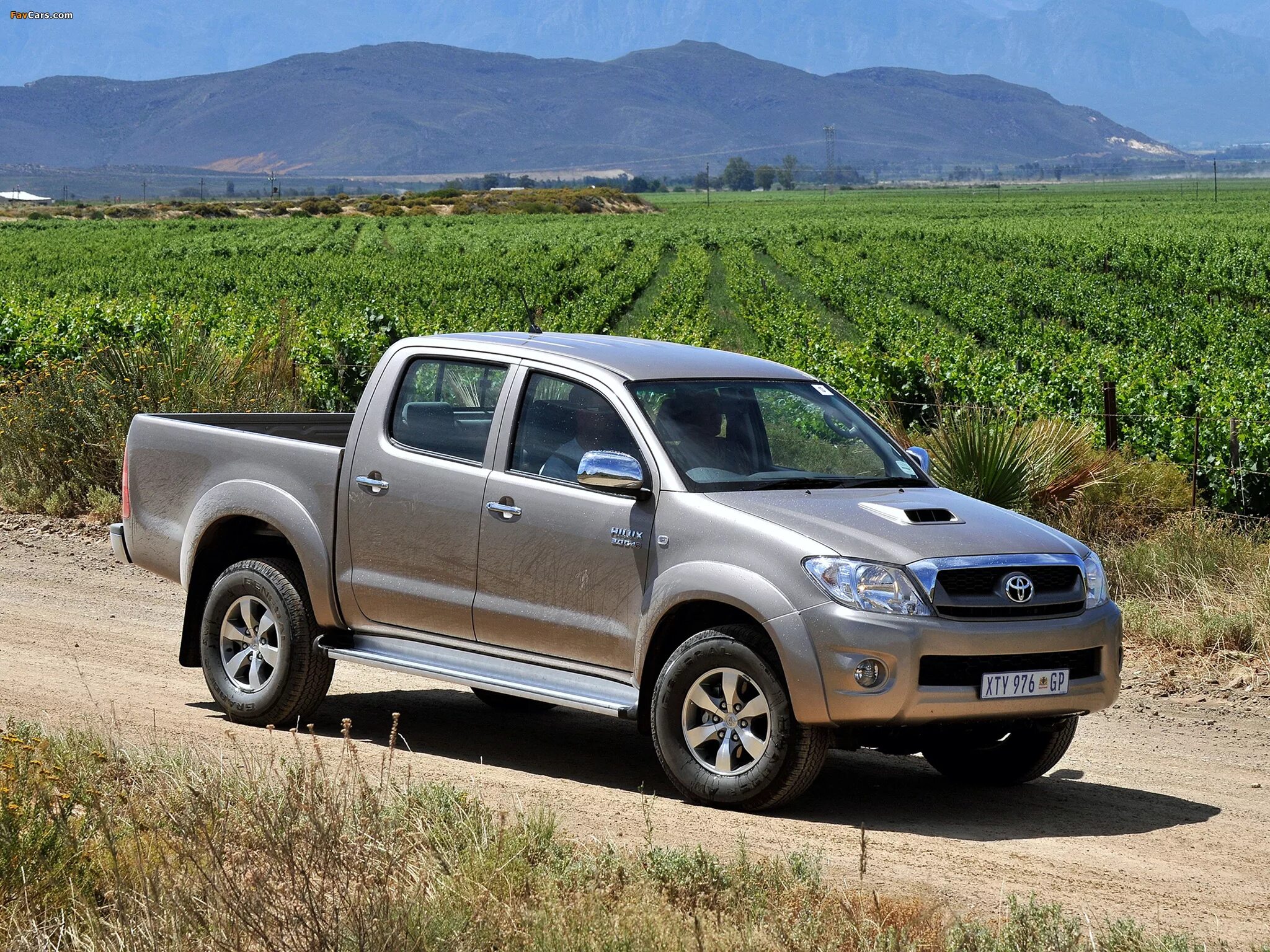 Toyota Hilux. Toyota Hilux 2008. Тойота Хайлюкс Хайлакс. Hilux Double Cab. Пикапы в приморском крае