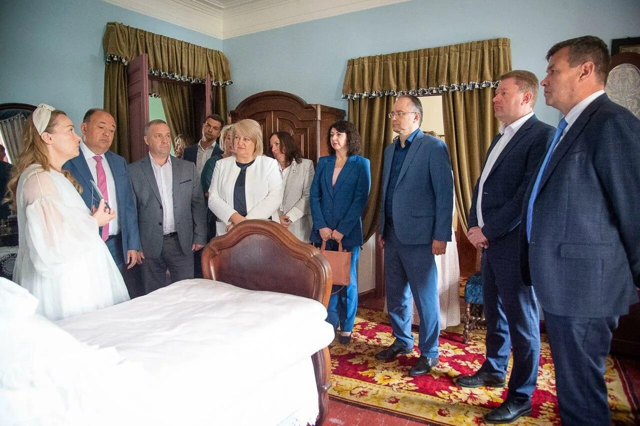 Дом сурановых коломна. Усадьба сурановых коломна. Коломна купцы сурановы. Улица посадская, 13. Музей пастилы в коломне.