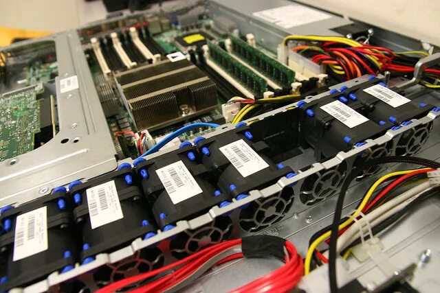 Два сервера на одном компьютере. Proliant dl160 g6. сборка сервера.