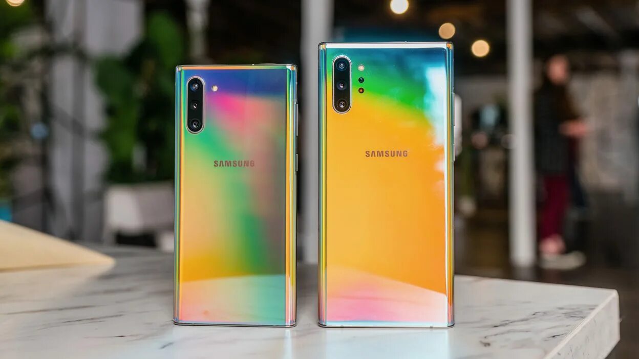 Samsung note 10 vs 10. Samsung Galaxy Note 10. Samsung Note 10 Plus. Samsung Note 10+ Aura. Samsung Note 10+ vs Note 10.