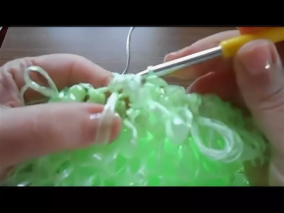 Вязаные мочалки крючком. Мочалка из полипропилена. Мочалки вытянутой петли пошагово видео. Мочалка однослойная. Мочалки вытянутой петли пошагово видео.