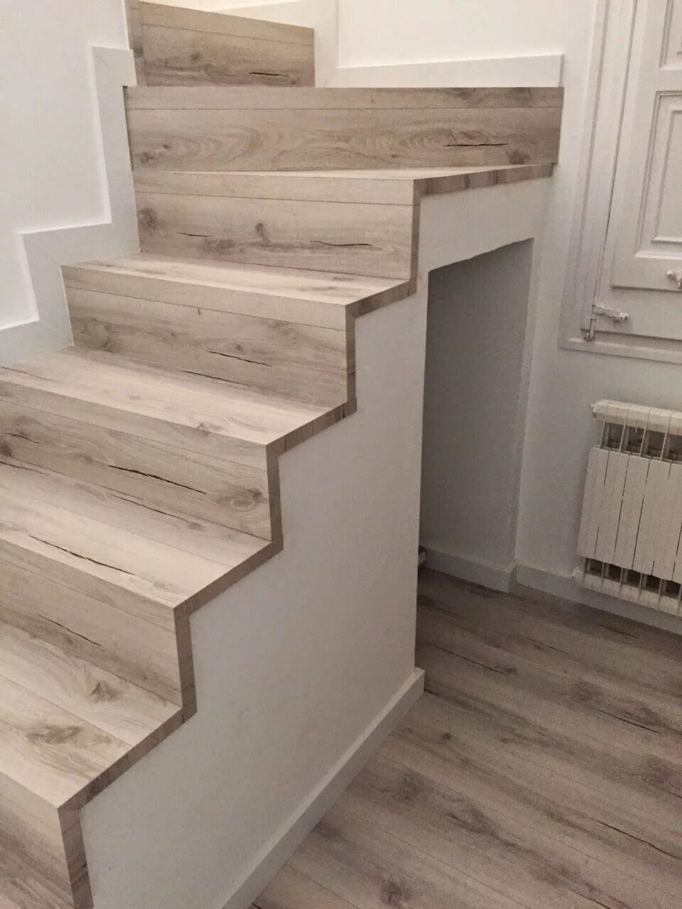 Contrapunto Bookshop / Lipthay + Cohn + Contenla Stairs design, Stairs design in