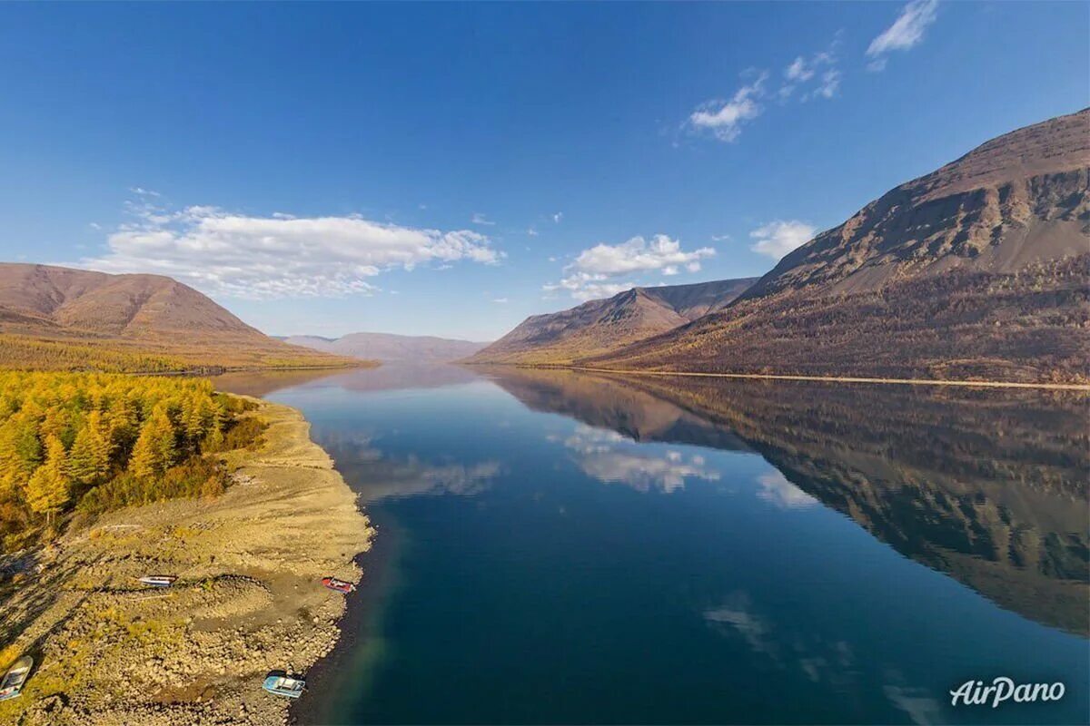 плато путорана. озеро лама норильск. озеро на плато путорана на букву к. озеро мелкое плато путорана. плато путорана 1920х1080 озеро капчук.