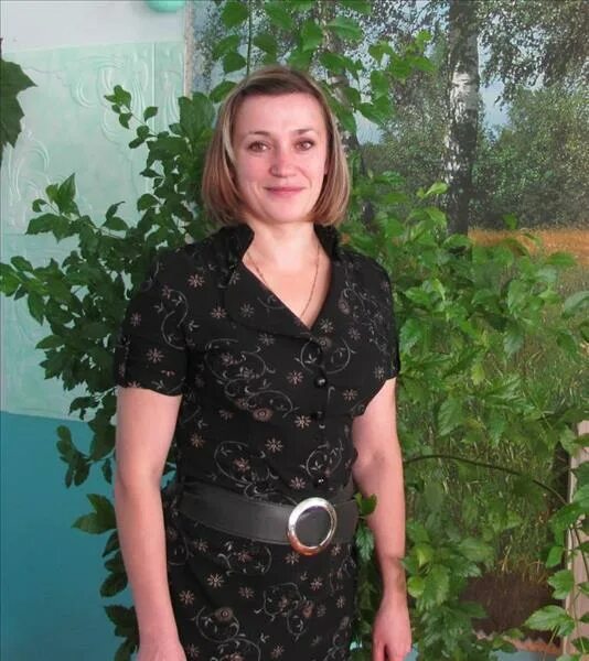 Школа искусств витебская дом 6. Детский сад премиум на богатырева. 23 школа якутск. Школа богатырева. Выступление на день пожилых людей в нижнекамске.